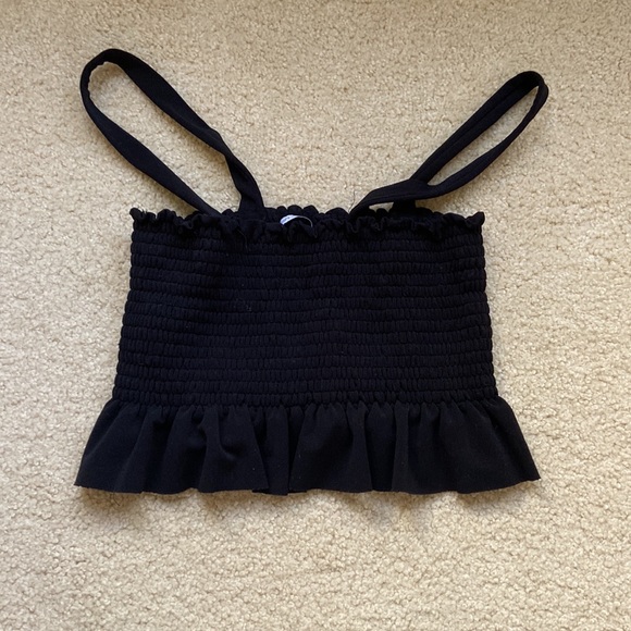 black crop tank - Picture 2 of 2